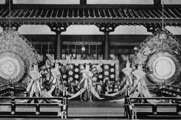昭和天皇のときの五節舞