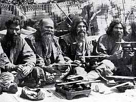 熊送り前の宴会